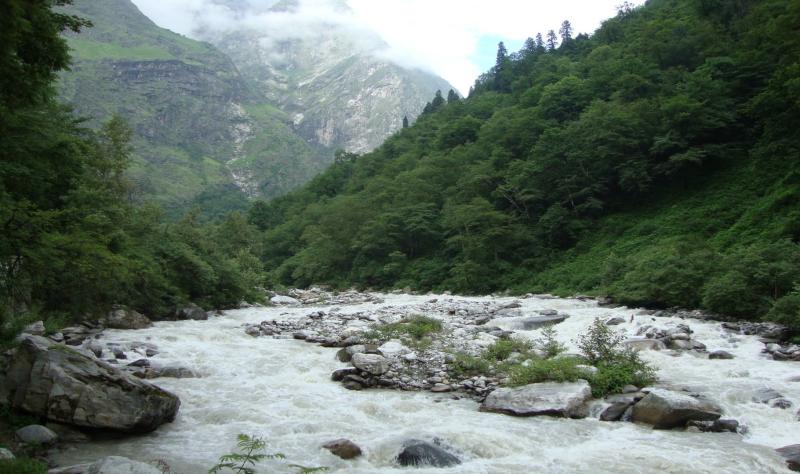 Toxic elements, released since the Industrial Revolution, find their way to the Himalayas