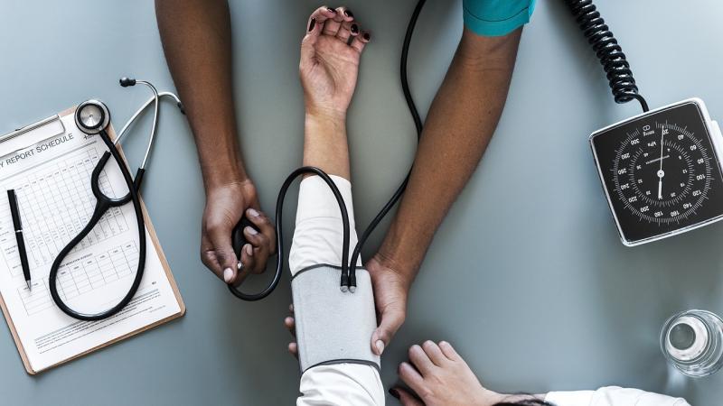 A new study recommends repeating blood pressure measurements to diagnose hypertension accurately.