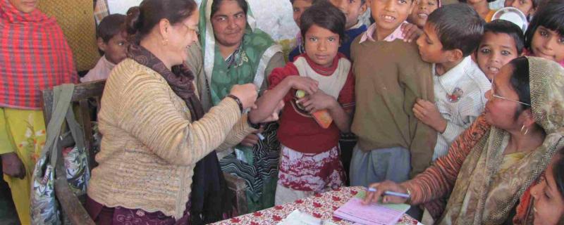 खसरा टीकाकरण कार्यक्रमों से भारत में लगभग ५० हजार मौतें टाली गयी हैं  