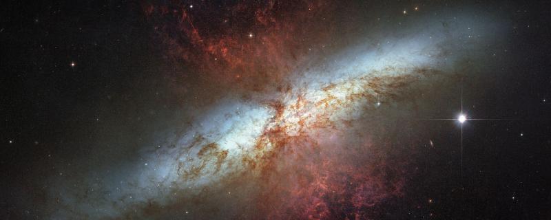 AstroSat discovers tell-tale signs of cosmic evolution from a young, dynamic galaxy