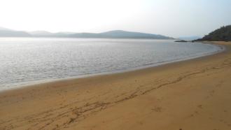 Embayed beach