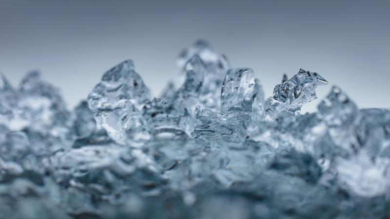 Cracked: Scientists show how glass crystallises in real-time
