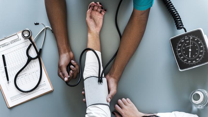 A new study recommends repeating blood pressure measurements to diagnose hypertension accurately.