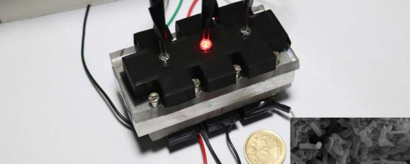 Lab in a capsule: a modular device for biological experiments in space