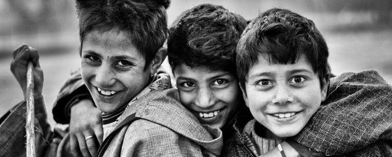 समाजों के बीच पारस्परिक सम्बंध भिन्न क्यों?