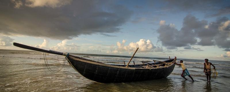  मछुआरे जलवायु  परिवर्तन से होने वाले संकट का कैसे सामना कर रहे हैं   ?