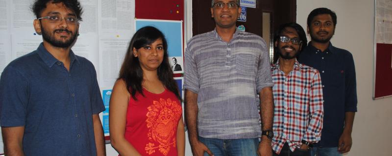 From left to right : Pushkara Ravindra, Prateeksha Varshney, Dr. Yogesh Simmhan,  Aakash Khochare & Siva Prakash Reddy