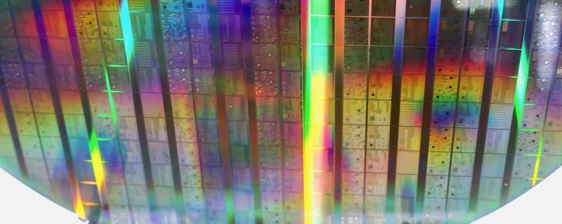 A new approach to quantum information processing at room temperatures